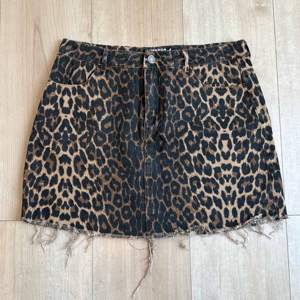 Leopard denim mini skirt